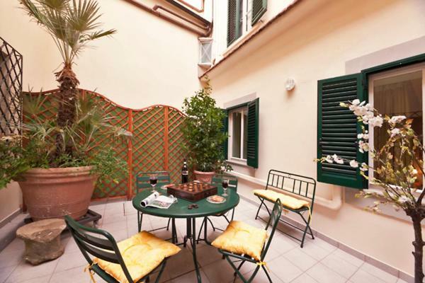 Via Dei Fossi Apartment Firenze Eksteriør bilde